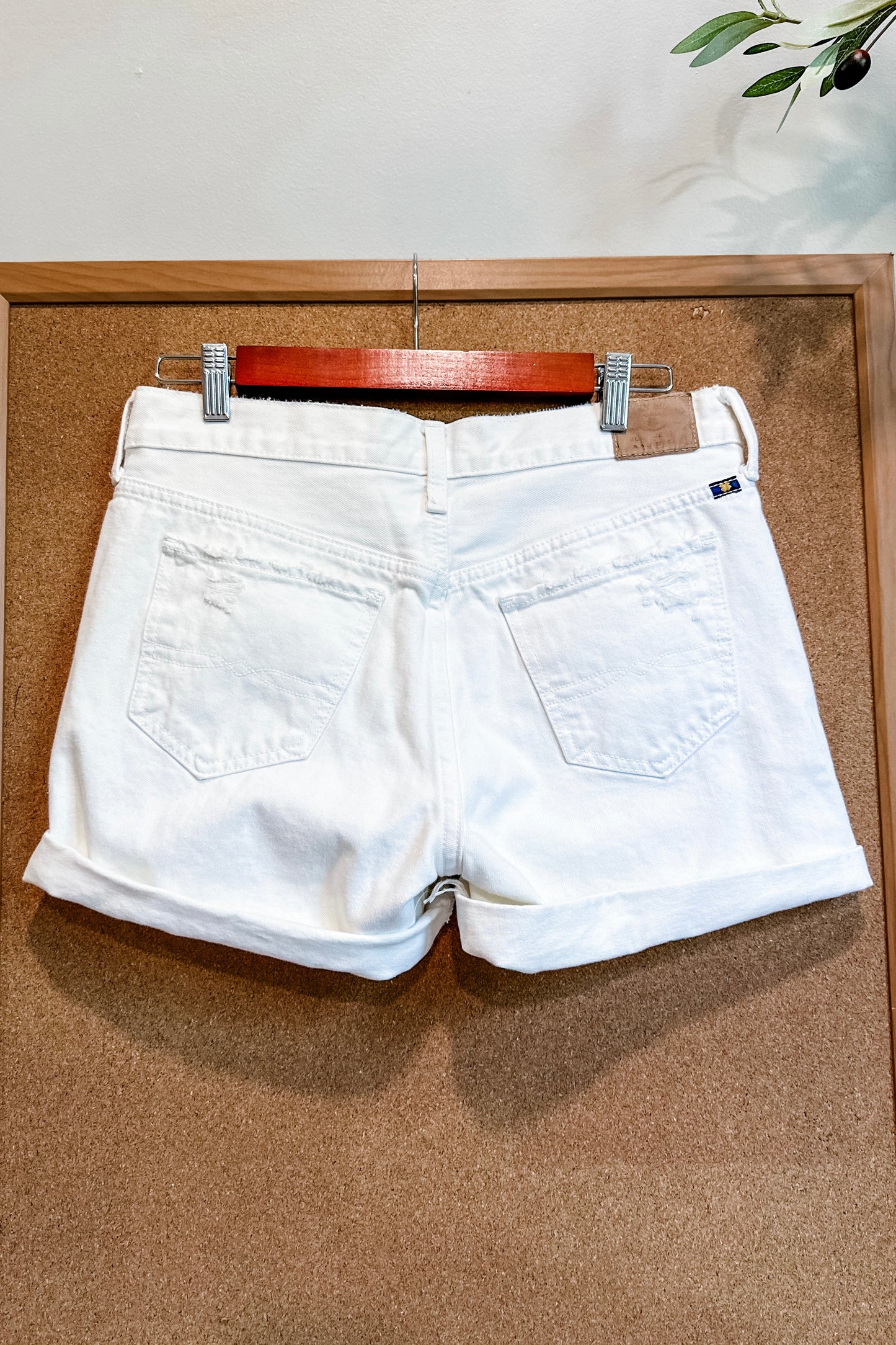 (2) Lucky Brand Boyfriend Short