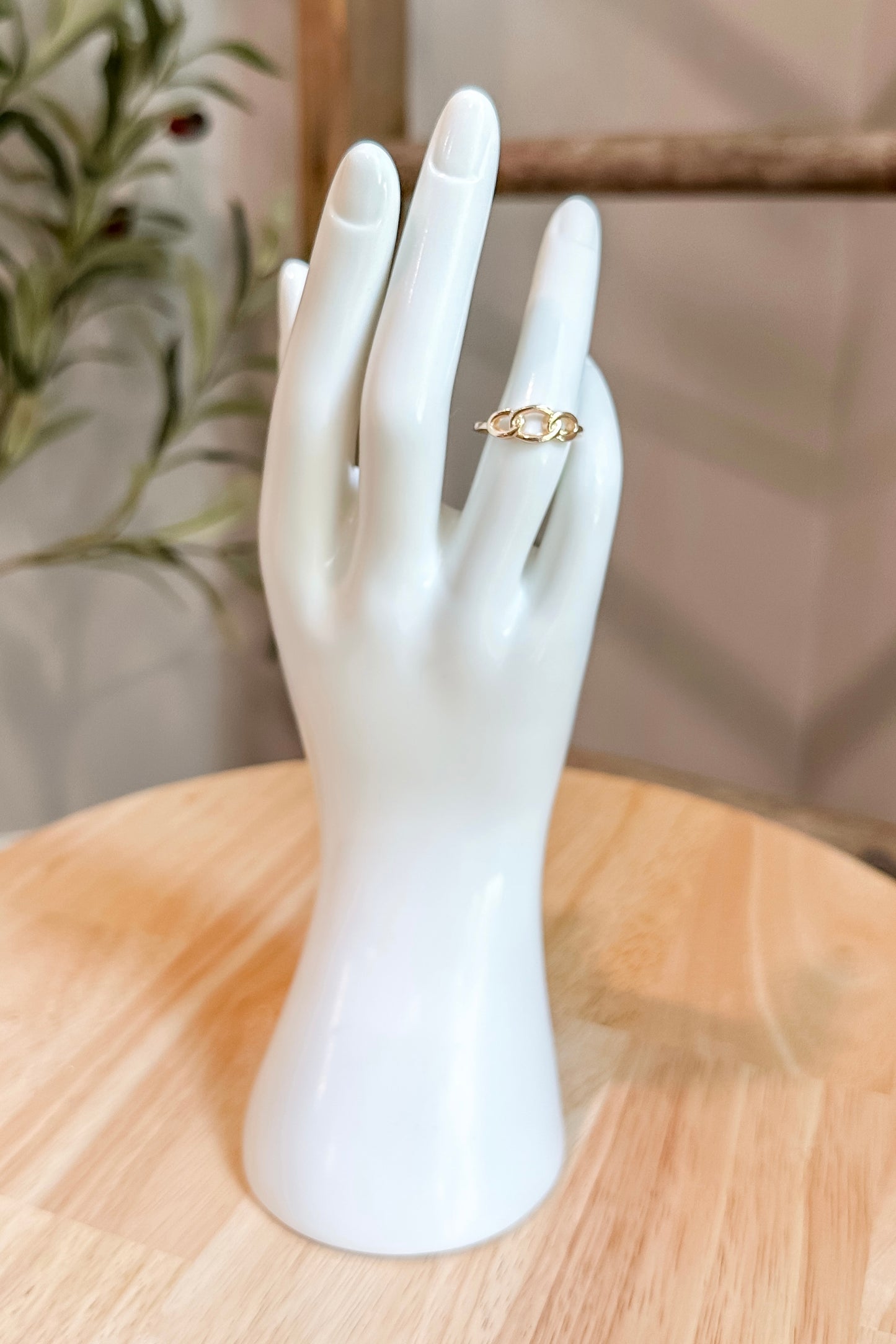 Dainty Chain Ring