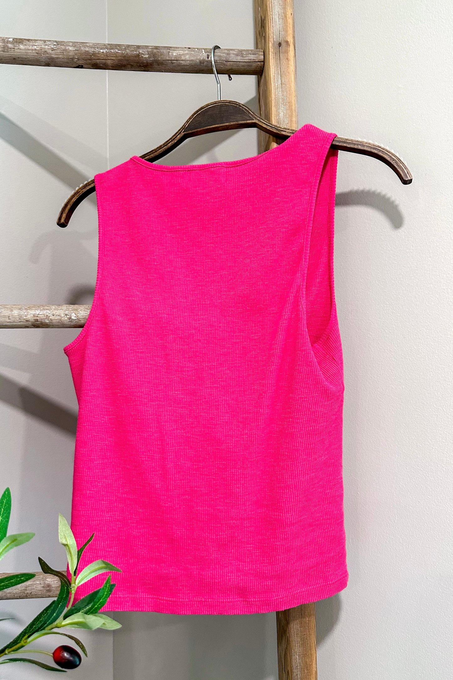 (S) Anthropologie Pink Tank