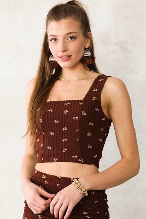 (L) Buckle Crop Tank