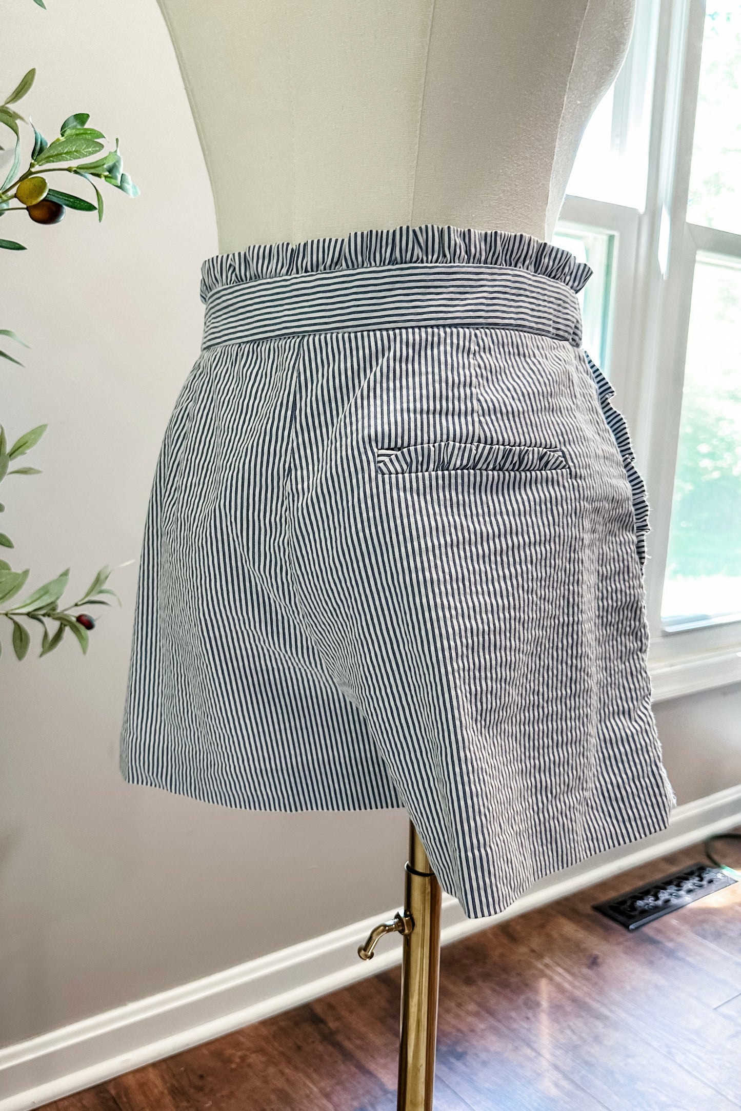 (0) J.Crew Pinstripe Short