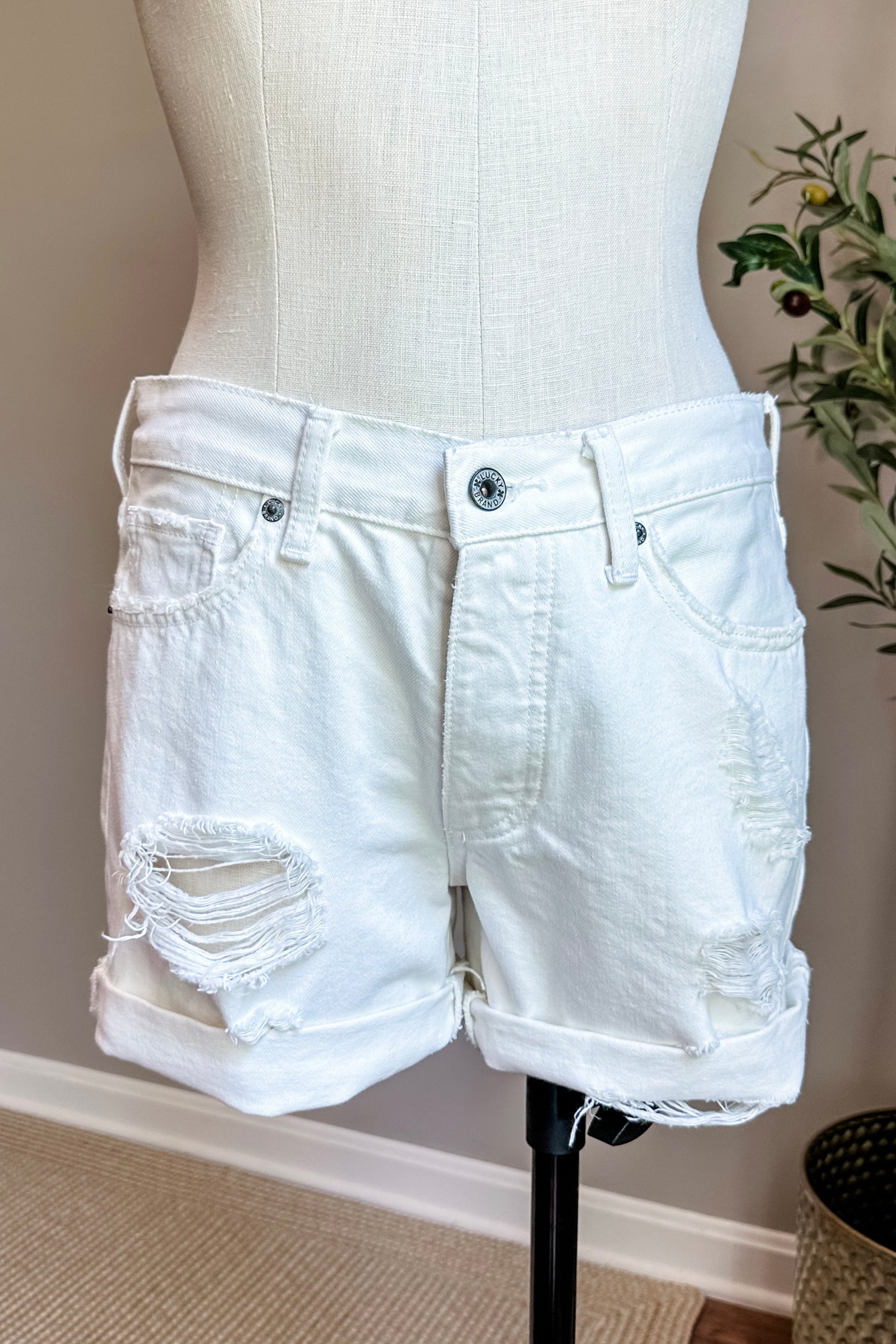 (2) Lucky Brand Boyfriend Short