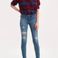 (16) Levi 711 Skinny Jeans